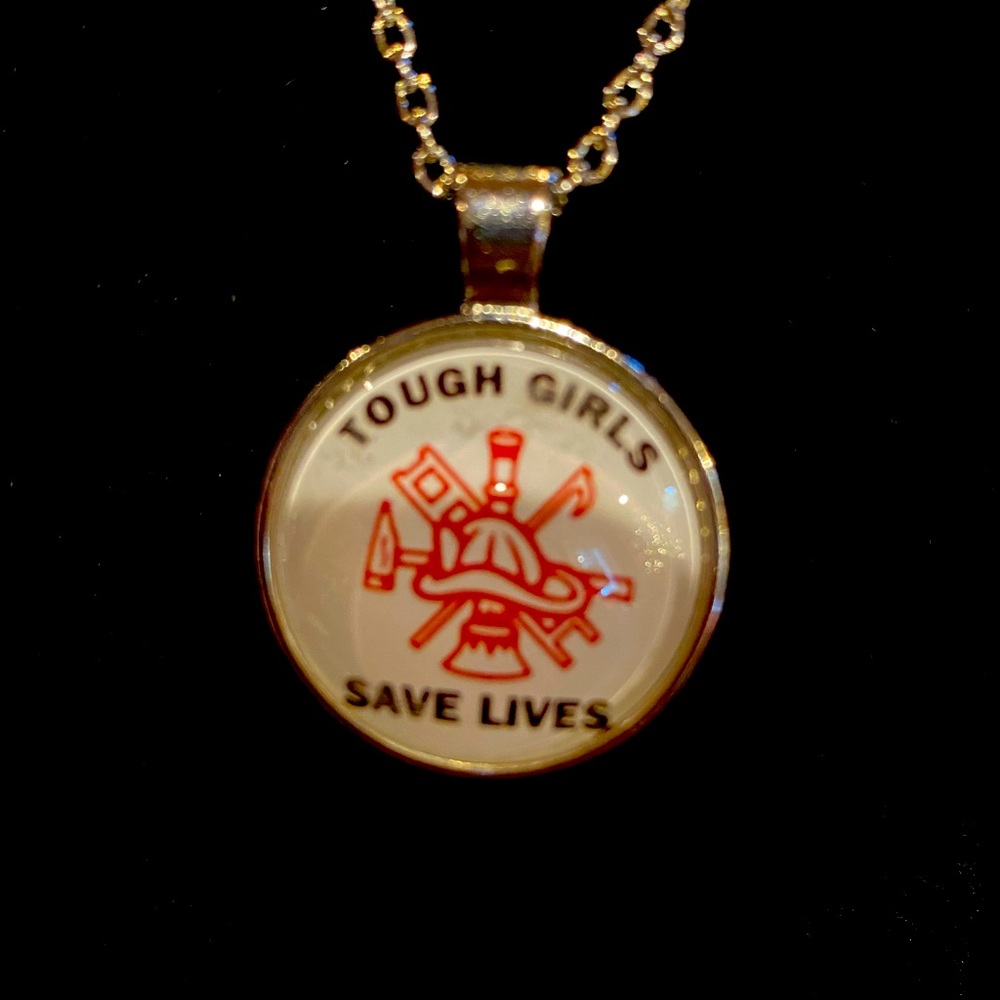 Ladies Fire 🔥 fighter necklace new